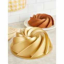 Hot Sale ✨ Vermont Country Store Heritage Swirl Cast-Aluminum Bundt Pan 🤩