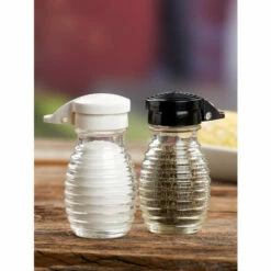 Brand new ⭐ Vermont Country Store Moistureproof Salt And Pepper Shaker Set 🧨